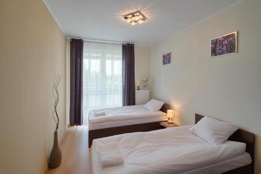 City Aparthotel Ochota ワルシャワ 部屋 写真