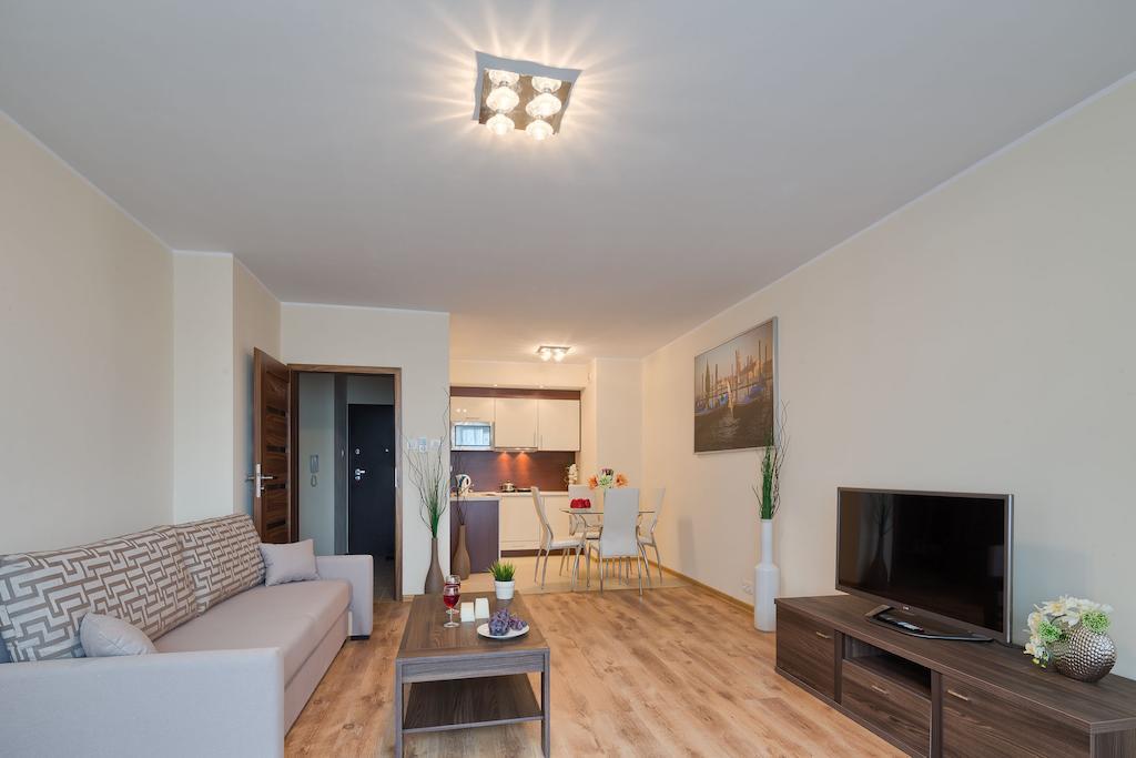 City Aparthotel Ochota ワルシャワ 部屋 写真