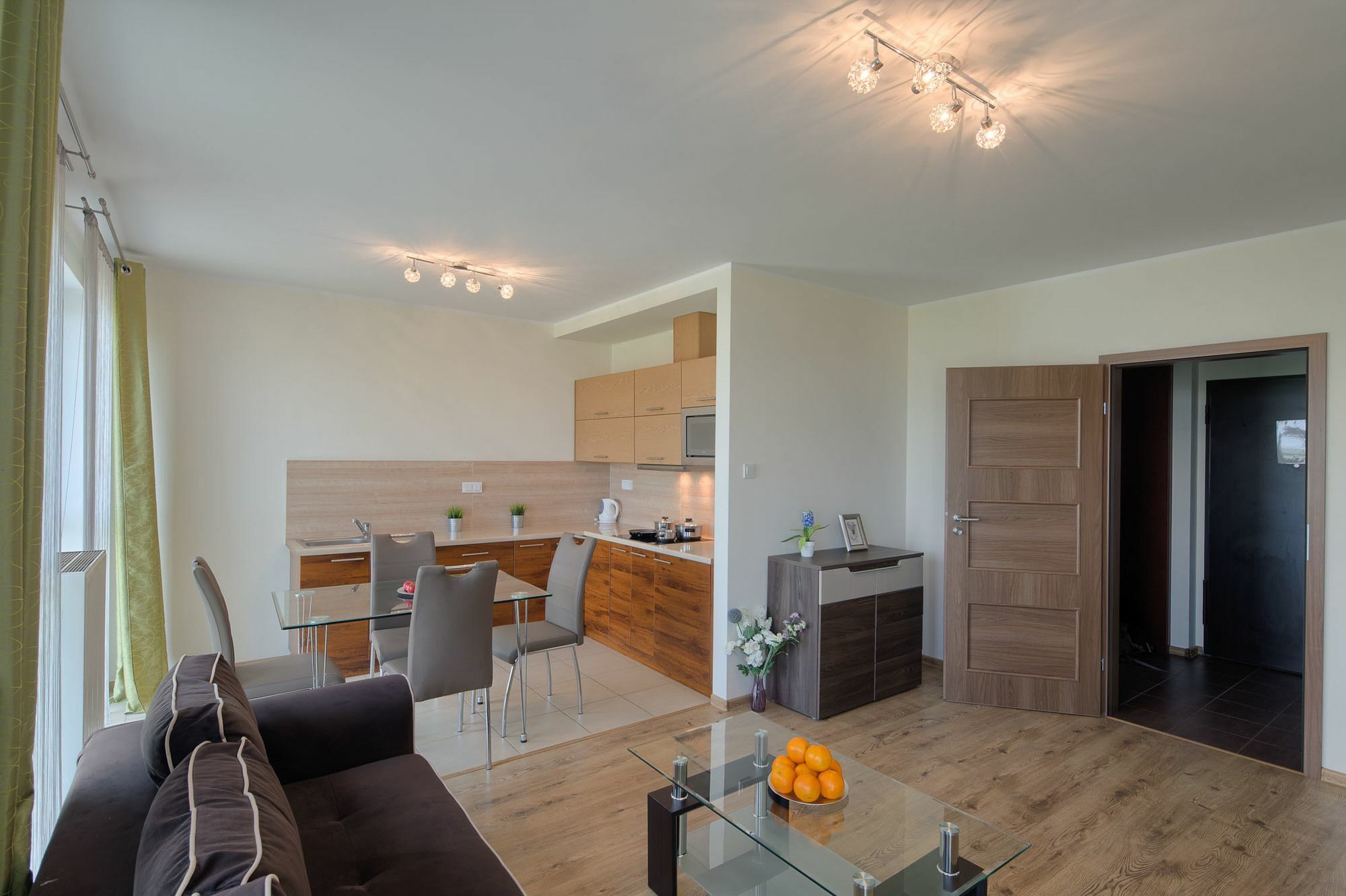 City Aparthotel Ochota ワルシャワ エクステリア 写真