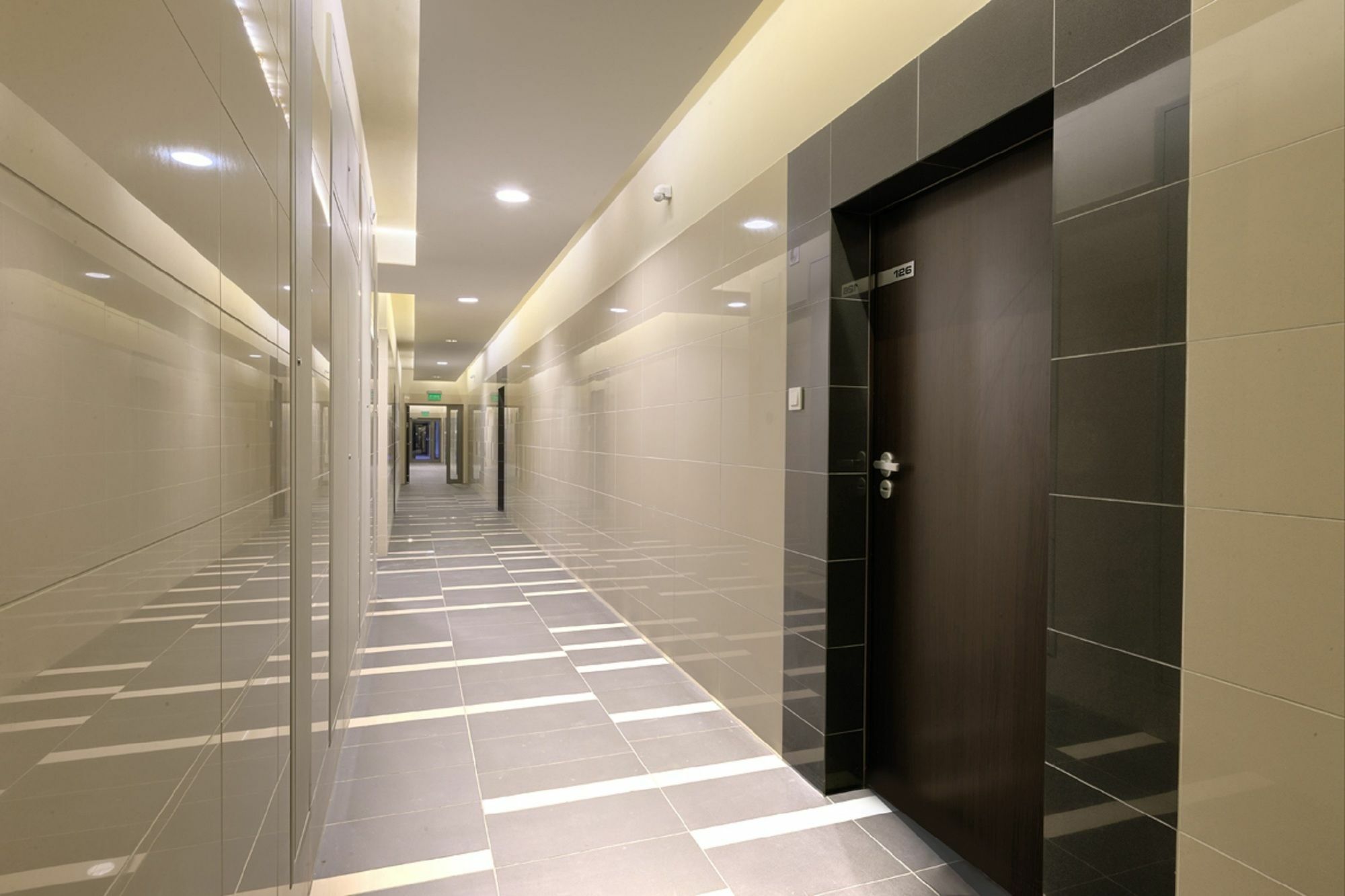 City Aparthotel Ochota ワルシャワ エクステリア 写真